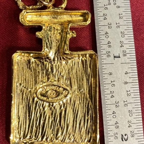 18" 14K Solid Gold Twisted Chain Necklace w CHANEL GP Perfume Bottle Pendant - Picture 3 of 8
